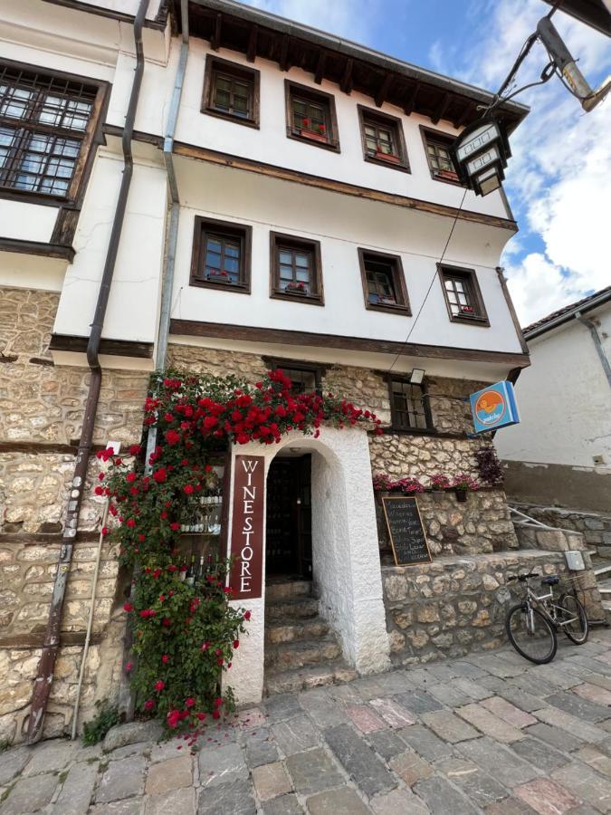 Patche Residence - A Wine Cellar Hideaway In The Historic Home Of Revolutionary Metodi Patche Ohrida Exterior foto
